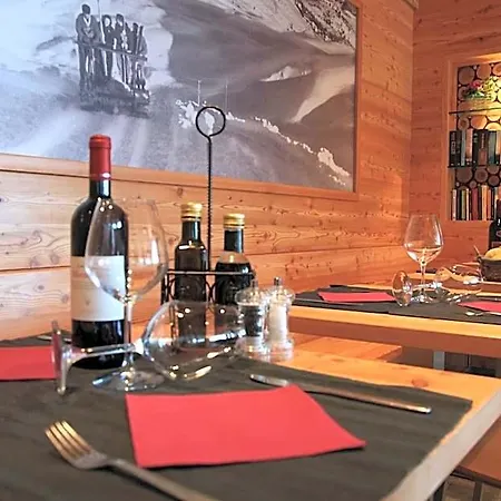 Hotel Prada 3*